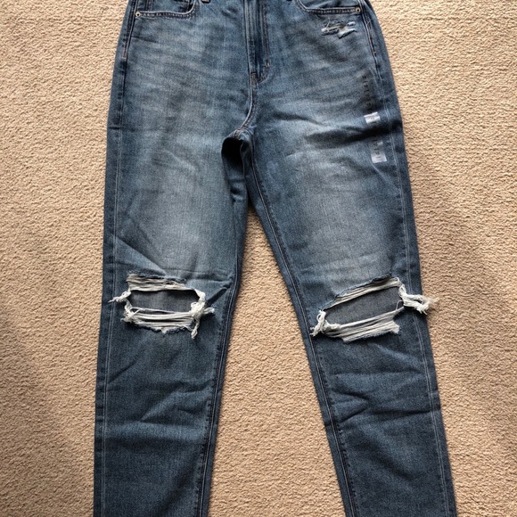 American Eagle AE Mom Jean Cool Classic Blue Size 10 Long Knee Rips Straight - Picture 6 of 15